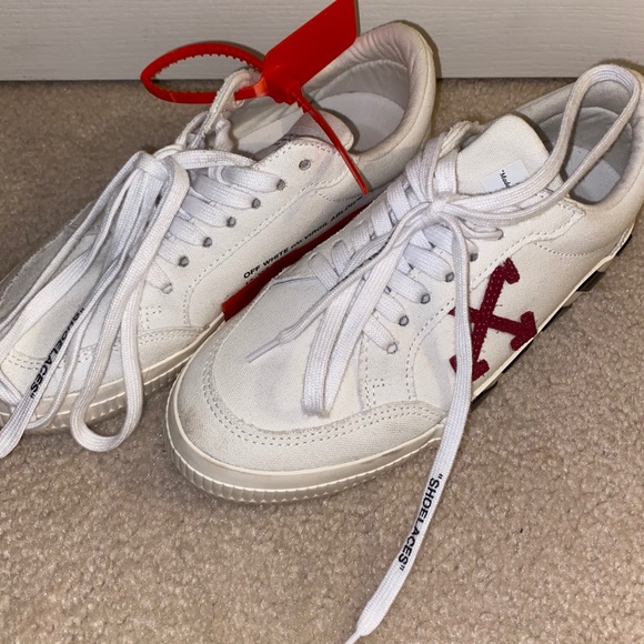 Authentic Off-White sneakers - Picture 3 of 7